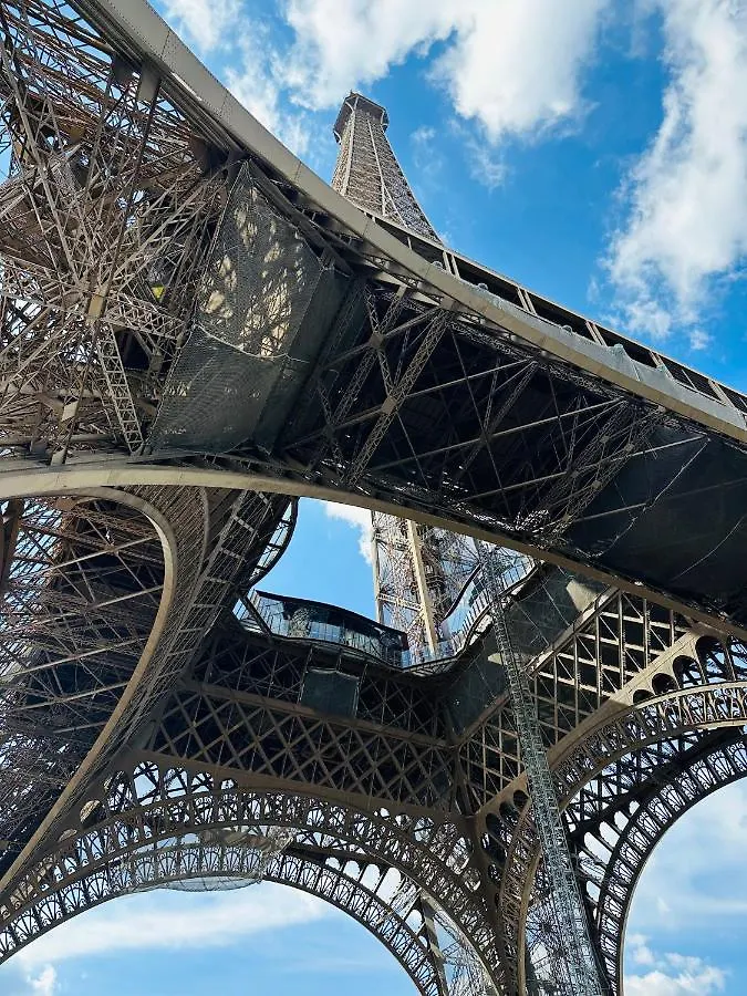 Beatrice Et Emmanuel Meuble Eiffel * Παρίσι