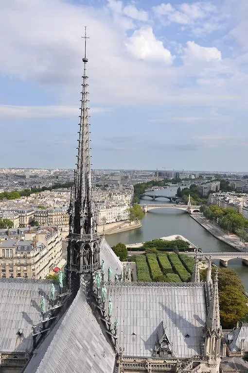 Beatrice Et Emmanuel Meuble Eiffel * Παρίσι